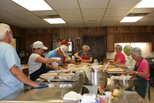 The Slovak Bakers talked, laughed and baked cinnamon rolls and kolaches on May 28. (Aprille Hanson photo) 
