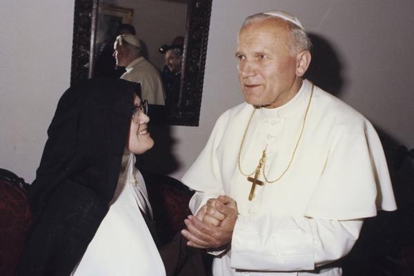 St. John Paul II meets with Carmelite Sister Lucia dos Santos May 13, 1982, in Fatima, Portugal. One year earlier, the pope survived an attempted assassination at the Vatican. The pope, in thanksgiving that his life was spared, had one of the bullets that struck him embedded in the crown of the statue of Our Lady of Fatima. (OSV News / courtesy of Shrine of Fatima)